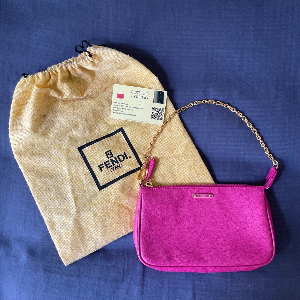 Fendi Chain Pochette Leather Pink